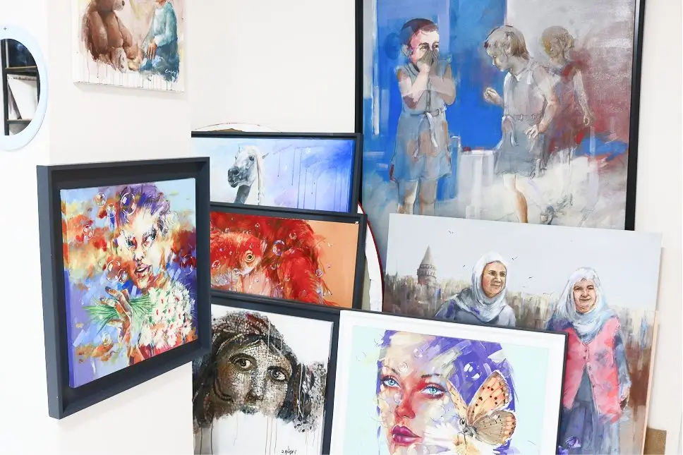 Resim odası tuvaller