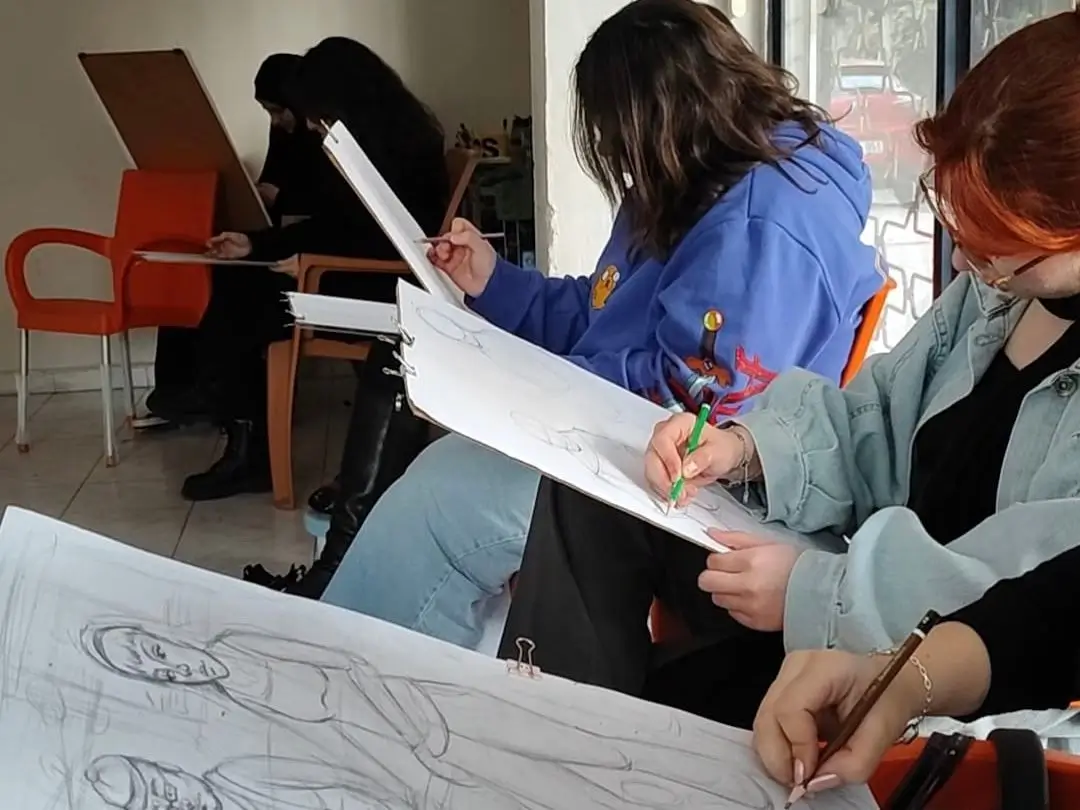 A3 Kağıdı Üzerinde Pratik Resim