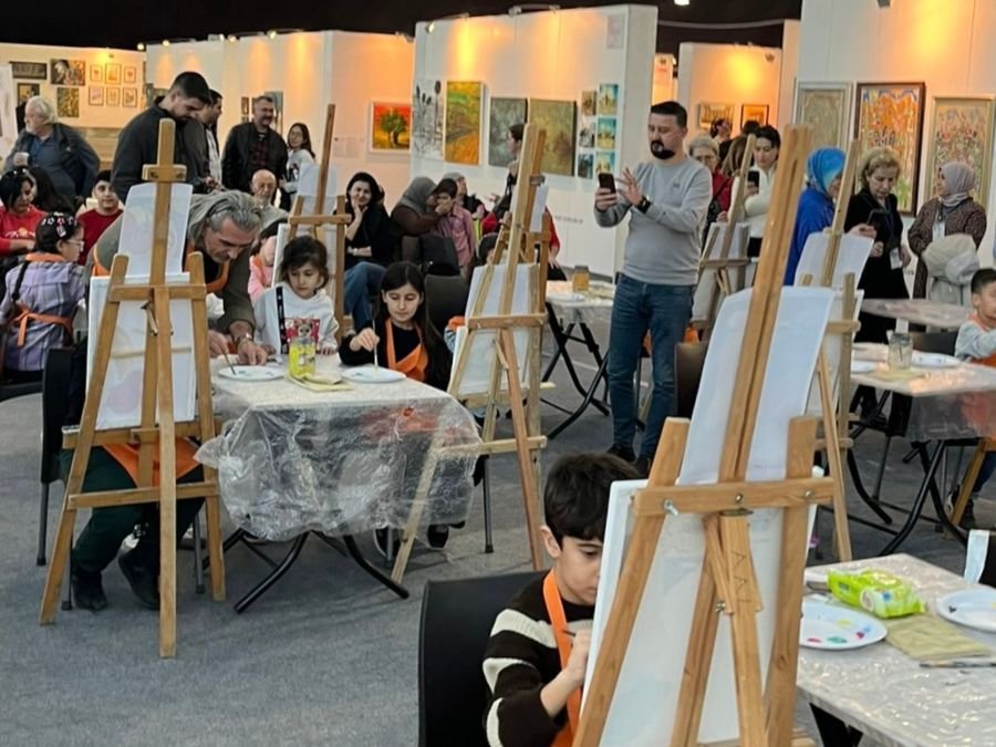 Çocuk resim sergisi etkinliği