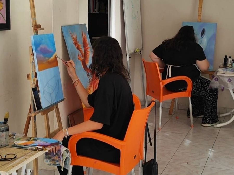 Habi resim eğitimi öğrenciler